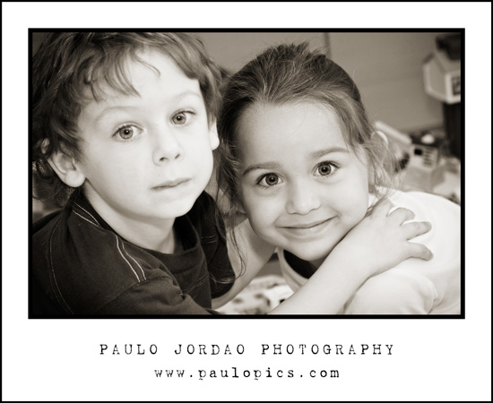 kids huging